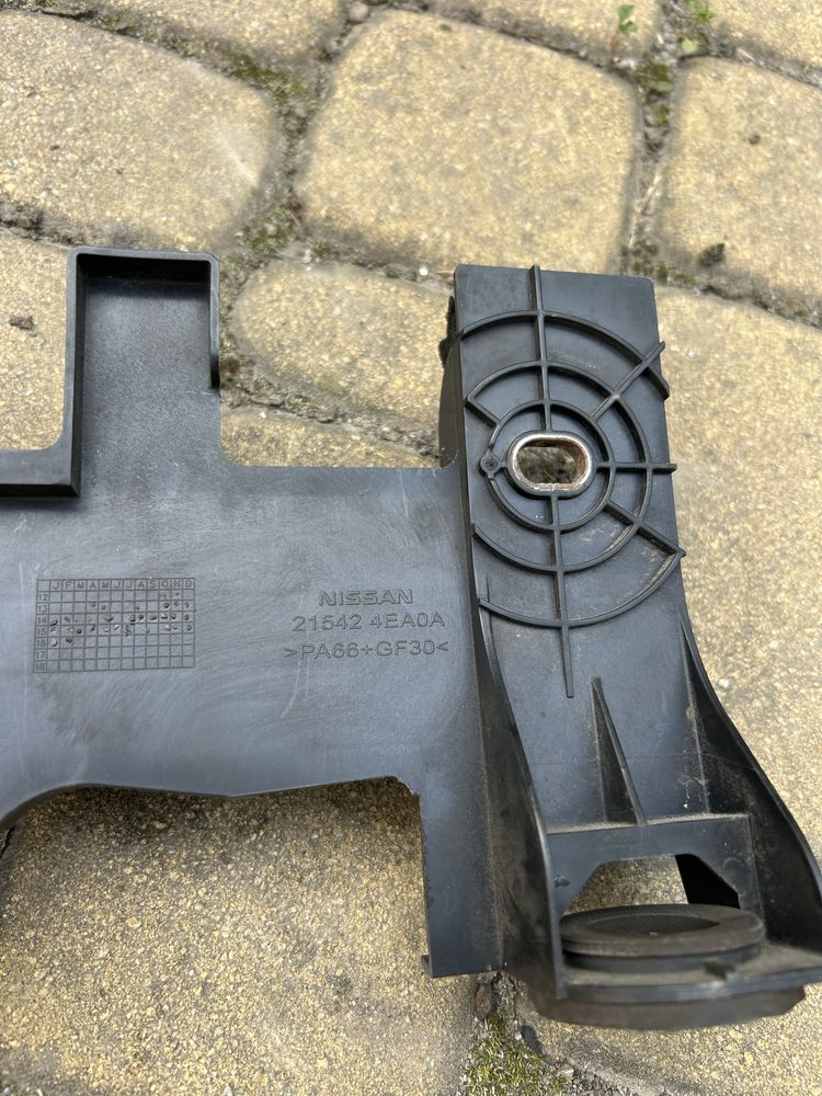 Продам кронштейн кріплення радіатора Nissan Qashqai J11 215424EA0А
