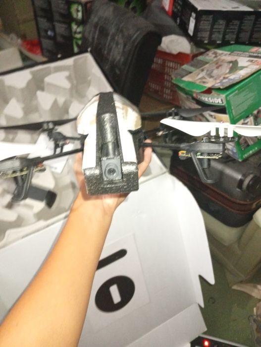 Vendo drone com câmara controlado por telemóvel