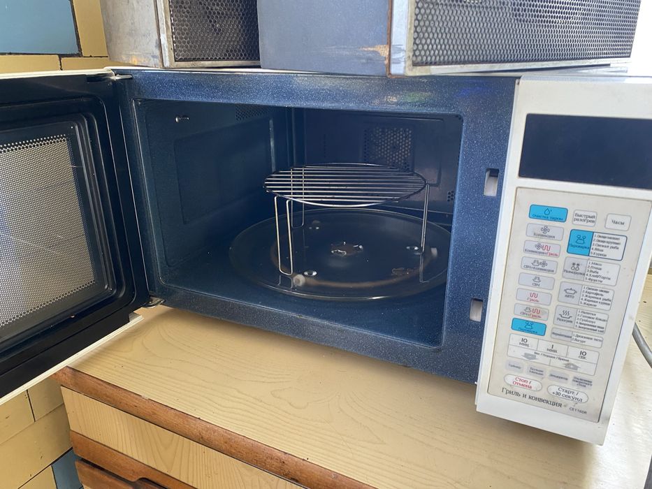 Микроволновка Samsung конвекция + гриль