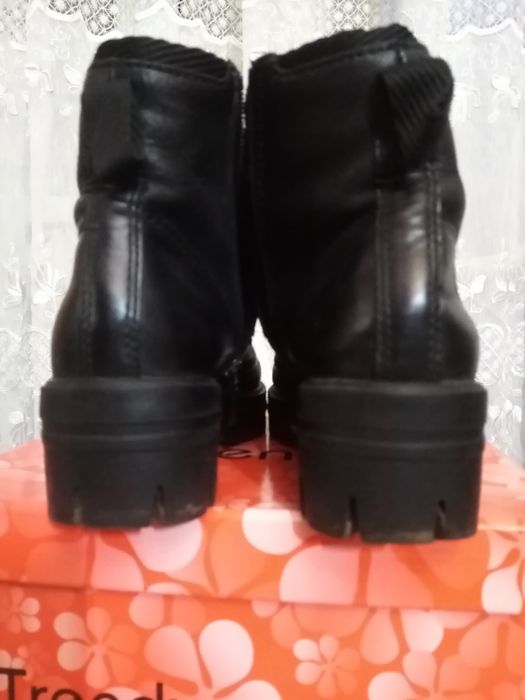 Ботинки жіночі з натуральної шкіри