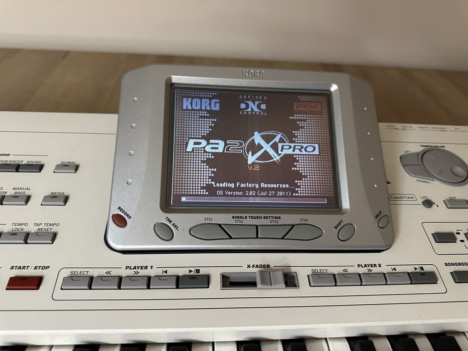 Korg pa2x синтезатор