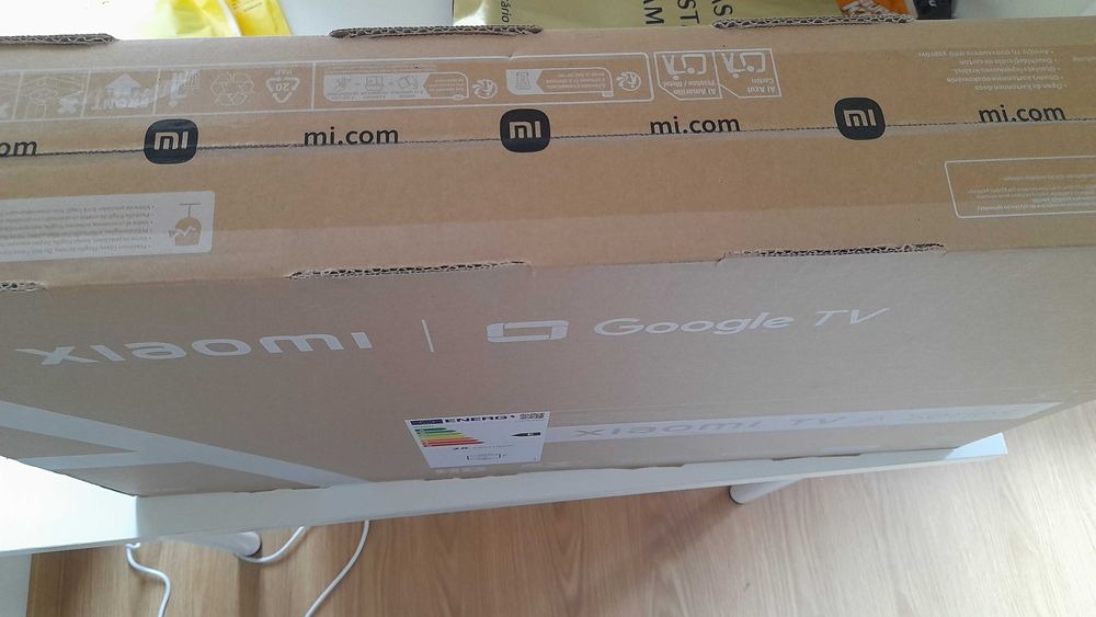 Xiaomi Smart TV HD de 32 pol. Google TV com Android -- NOVA NA CAIXA
