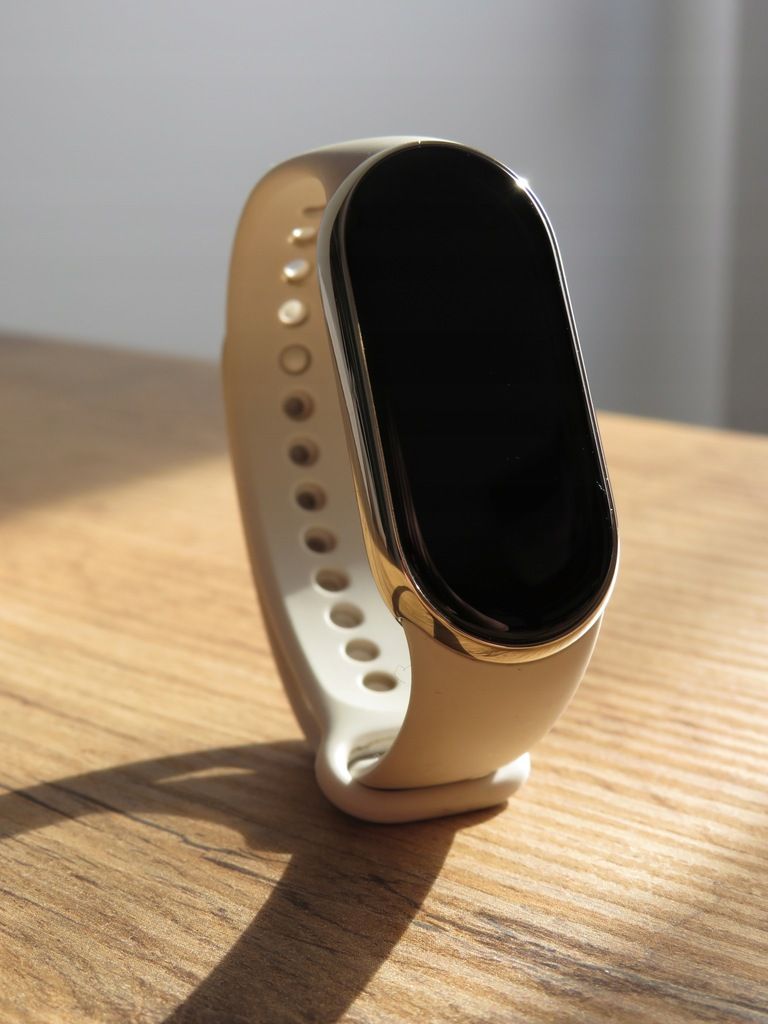 Xiaomi SmartBand 8 Inteligentna opaska Sen Stres Tętno beżowy/złoty