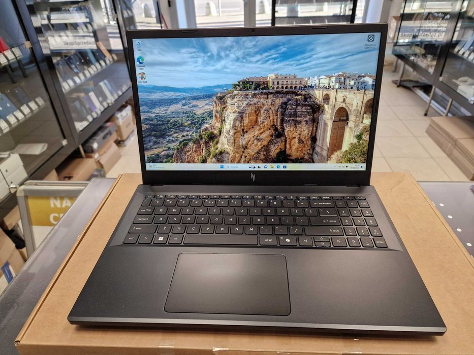 Acer Nitro V15 ANV 15-41/ R5 7535HS/ 32GB DDR5/ 512GB/ 15.6" 144Hz