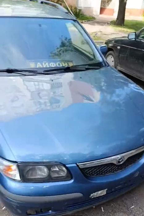 Мазда 626 універсал