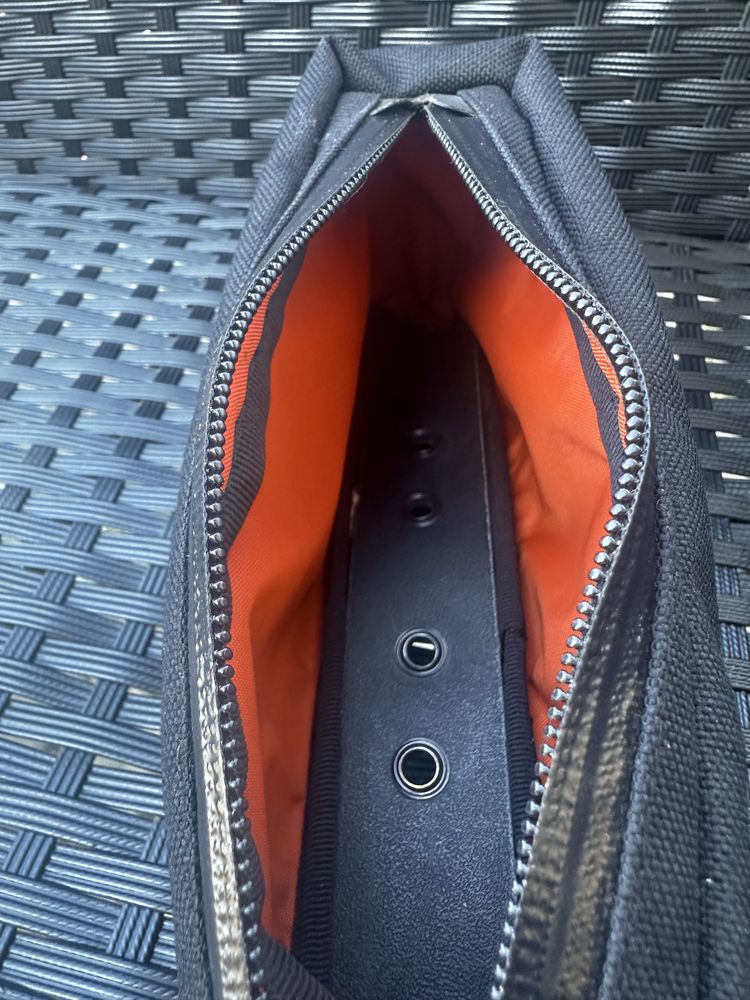 Torba na ramę roweru RESTRAP Carry Everything Bolt-on Top Tube Bag