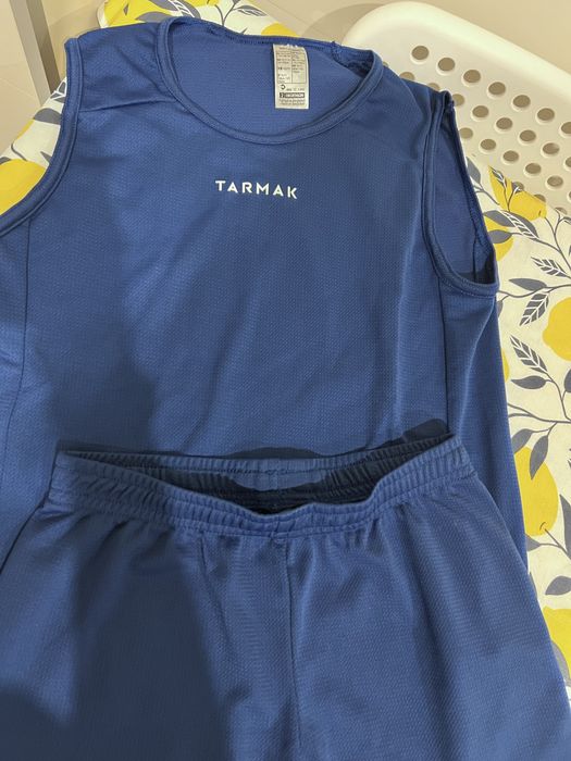 Conjunto Desporto Tarmak - Decathlon - 11 anos