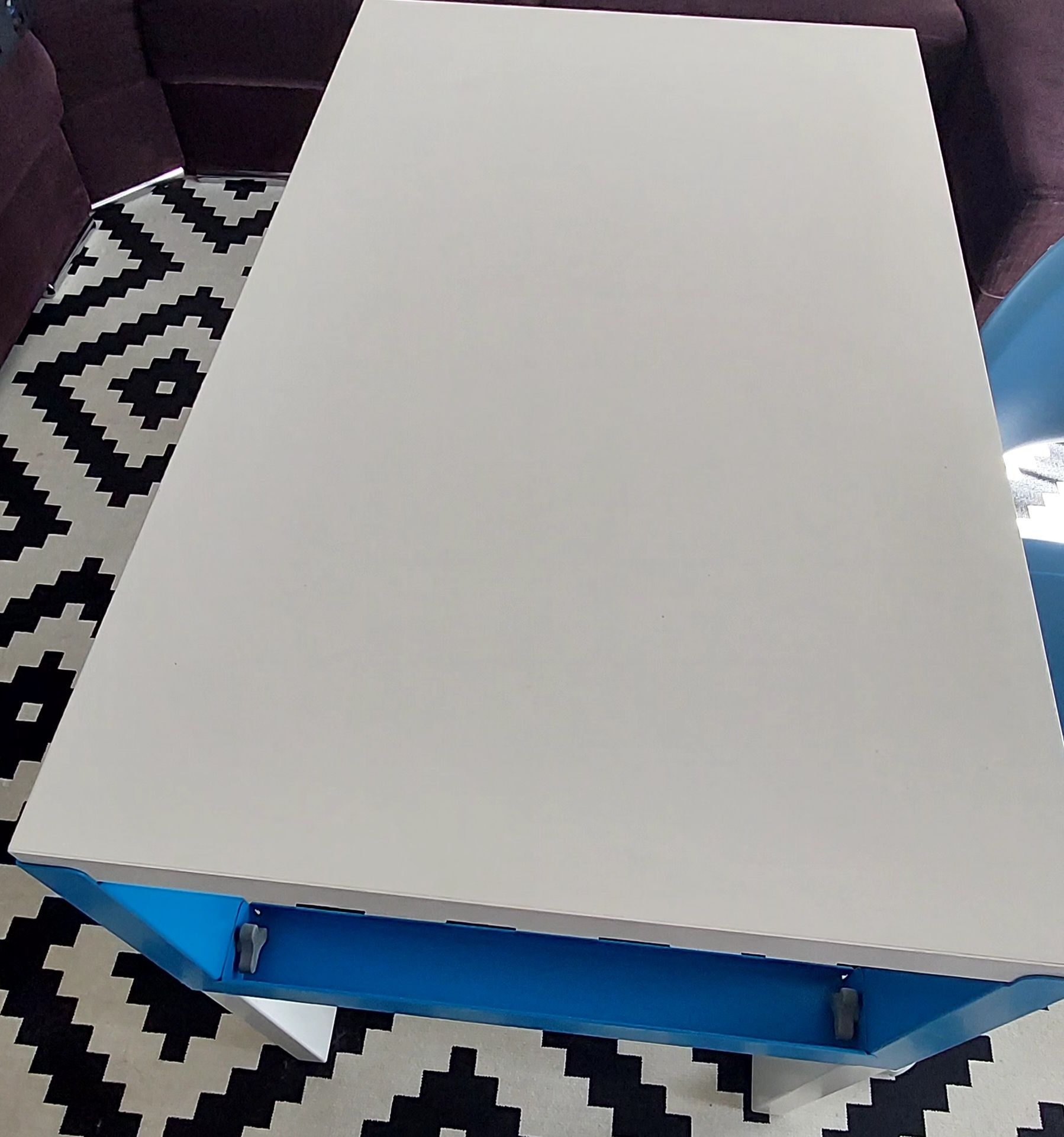 Secretária e cadeira ikea