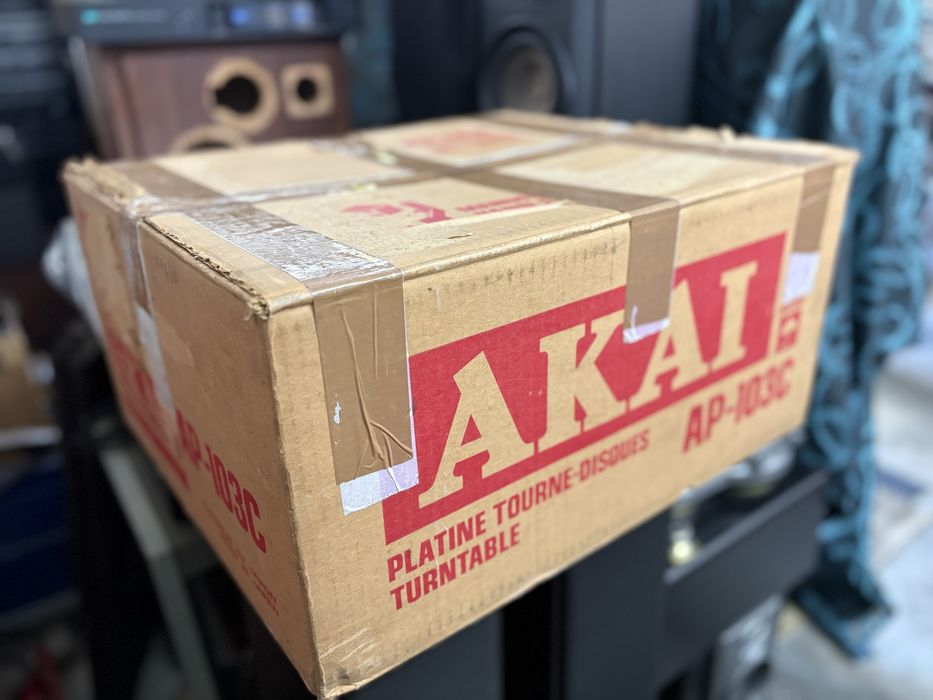Gira discos Akai AP-103C