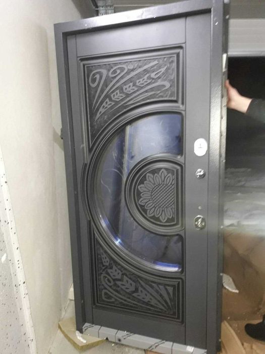 Drzwi zewnętrzne wejściowe do domu Ekskluzywne(sa gotowe w Warszawie)