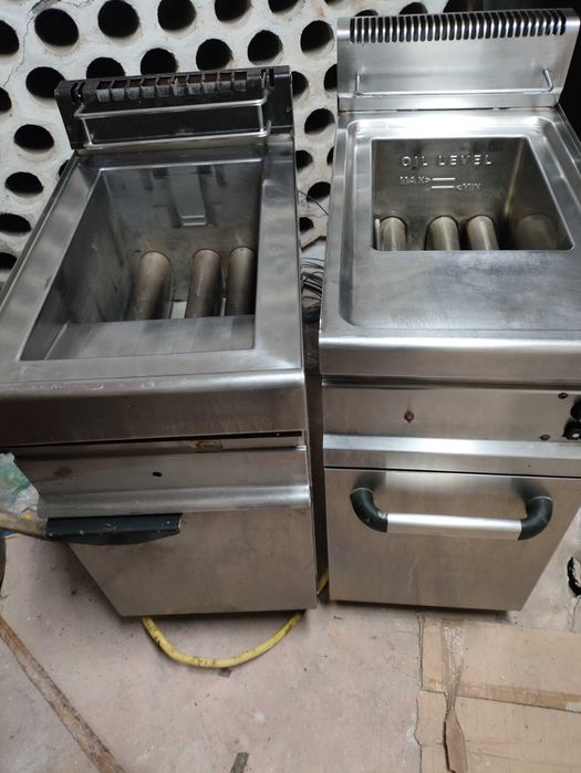 2 Fritadeiras a gás 12L