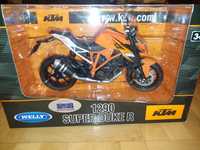 motor Skala 1:10 Super Duke R 1290