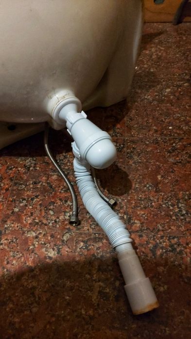 Продам умывальник в отличном состоянии в сборе