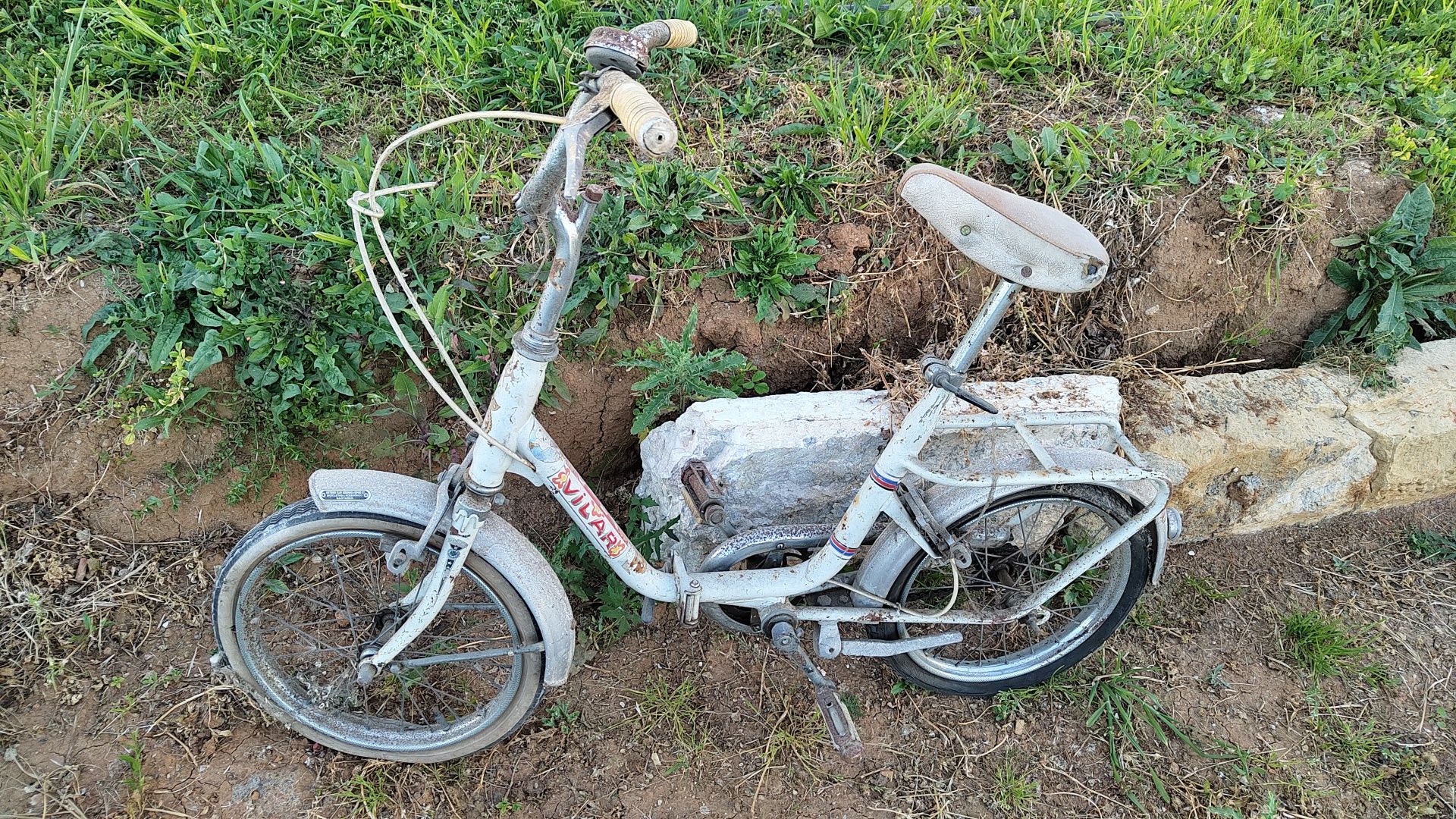 Bicicleta Vilar Gira para restaurar