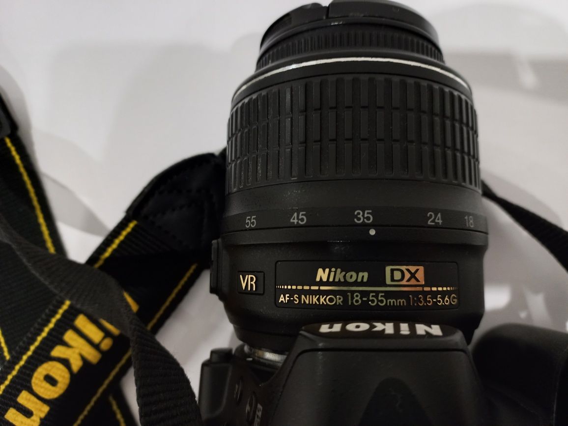 Пррдам фотоаппарат nikon dx af-s nikkor 18-55mm