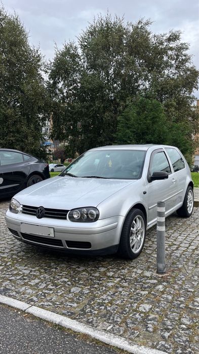 Vendo vw golf 4
