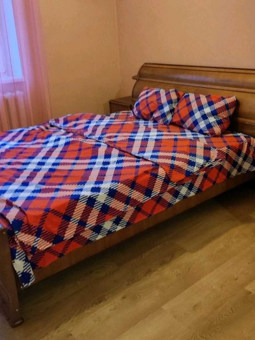 Здам однокімнатну квартиру в Броварах район Грушевського.