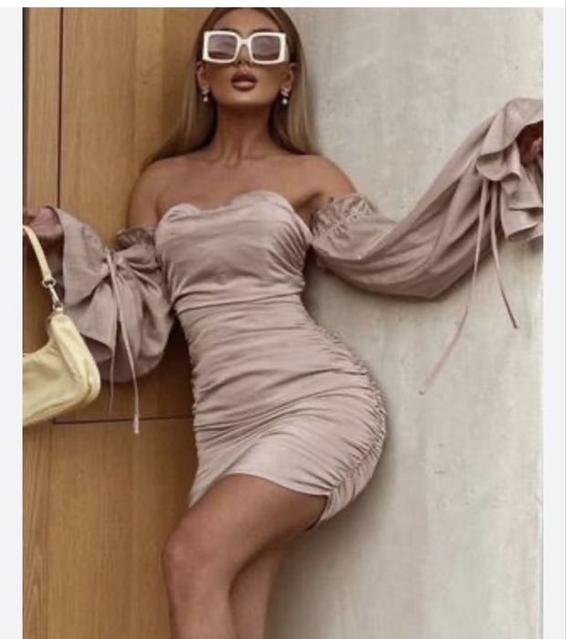 Продам сукню