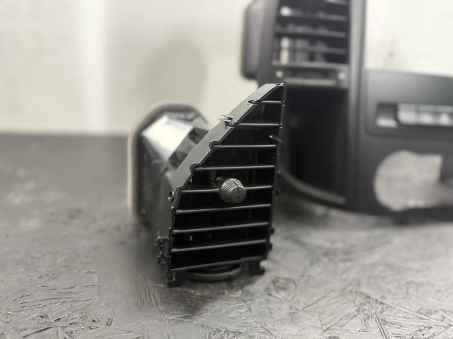 Дифлектор повітря воздуховод повітропровід Vito W447 Віто Метріс