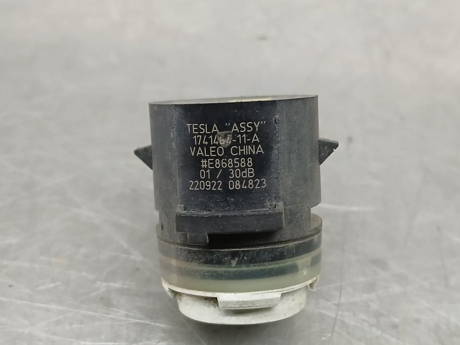Sensor de estacionamento TESLA Model 3 (5YJ3)