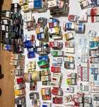Colecionadores de maços e caixas vazias tabaco