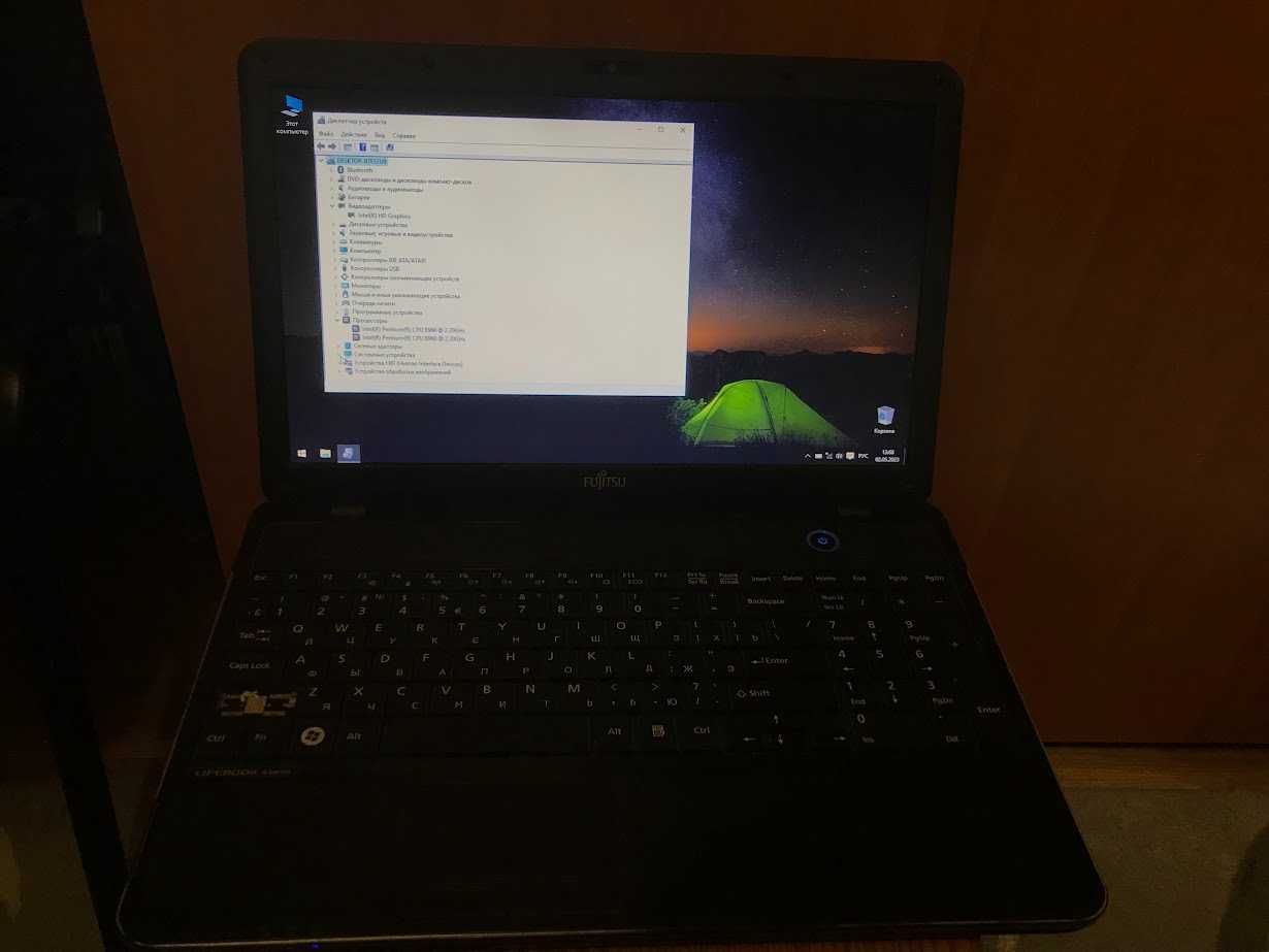 Ноутбук Fujitsu Lifebook AH512
