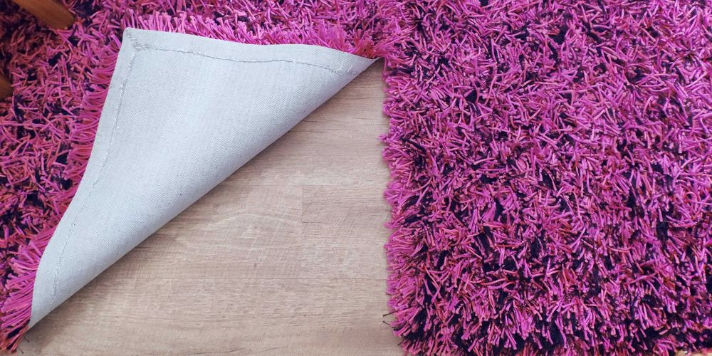 2 Carpetes de pelo alto fucsia e preto 200x140