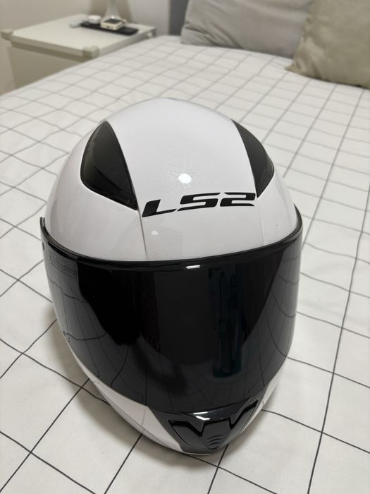 Capacete de mota.