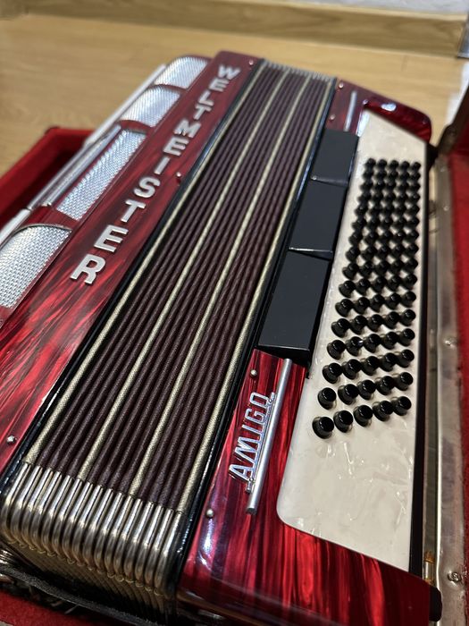 Akordeon Weltmeister Amigo 80 basów