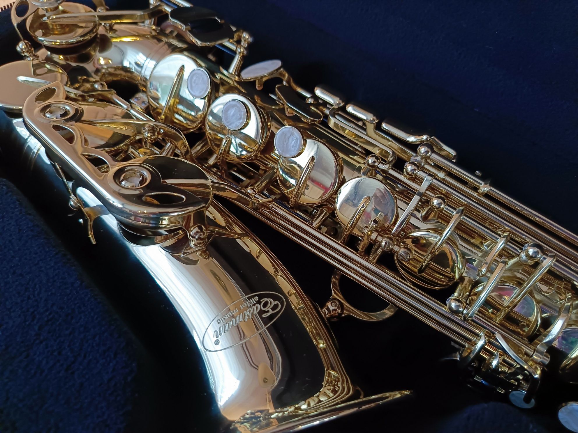 Saksofon altowy Eastman serii 500 w bardzo dobrym stanie