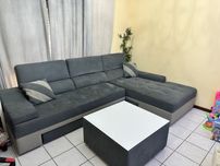 Sofá + Mesa de Centro