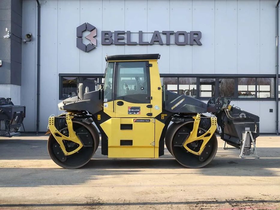 Bomag BW 174 AP-4v  Walec stalowy z rozsypywaczem, niski przebieg, granulatory CAMS