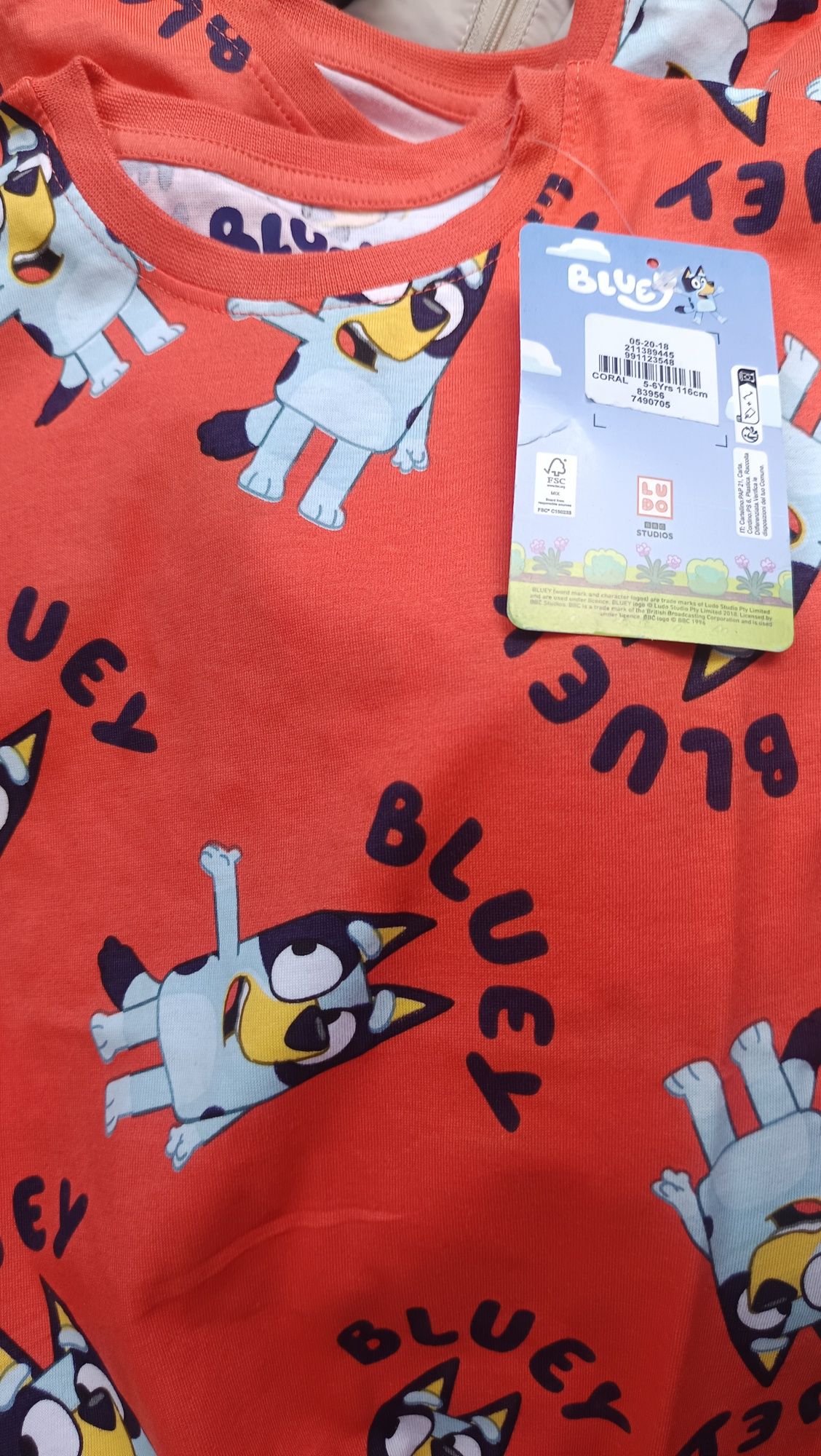 T-shirts criança