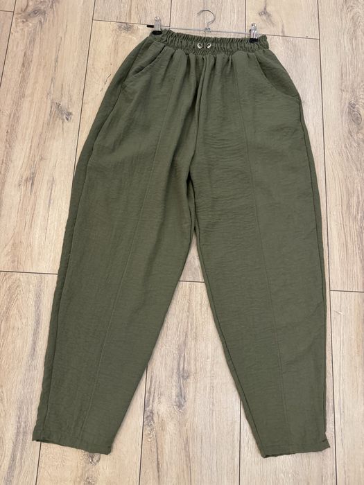 Костюм з вишивкою