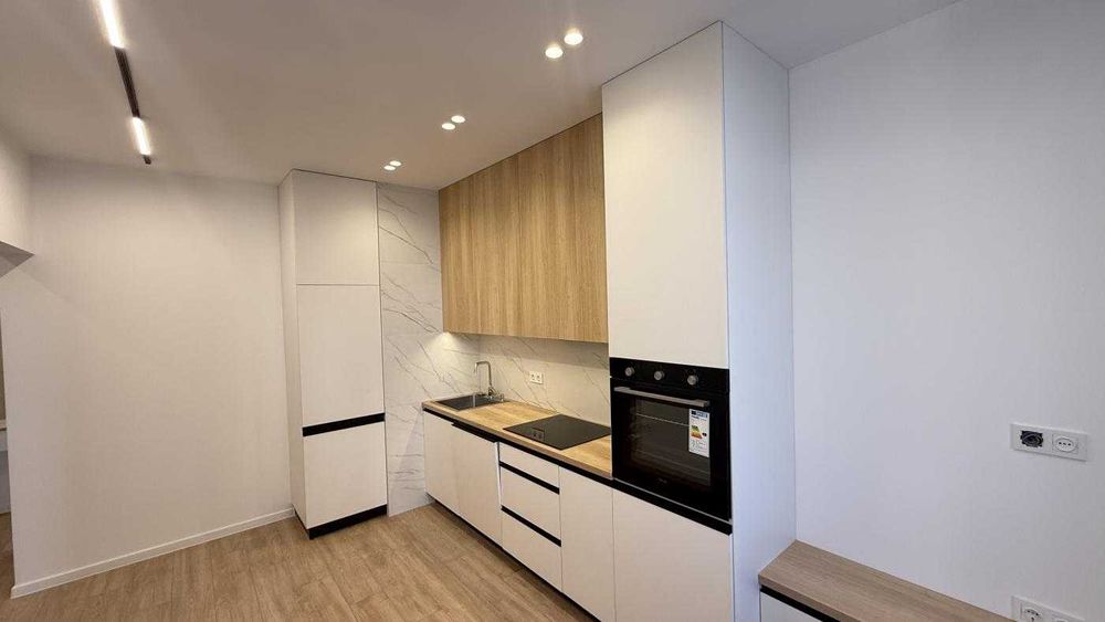 1к Краснова Кадорр сити Жемчужина 2 этаж Торг