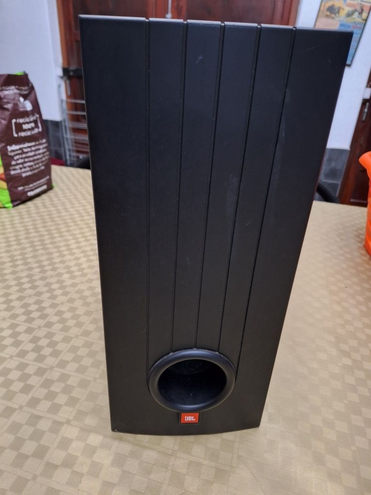 Subwoofer.   JBL