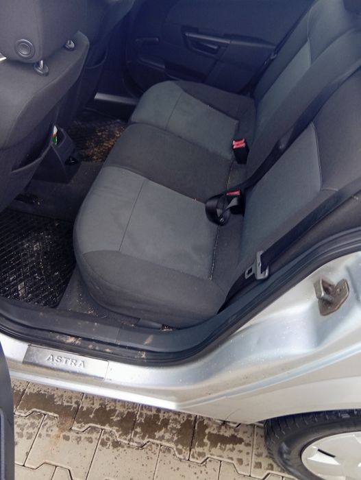 Opel astra h на польській реєстрації