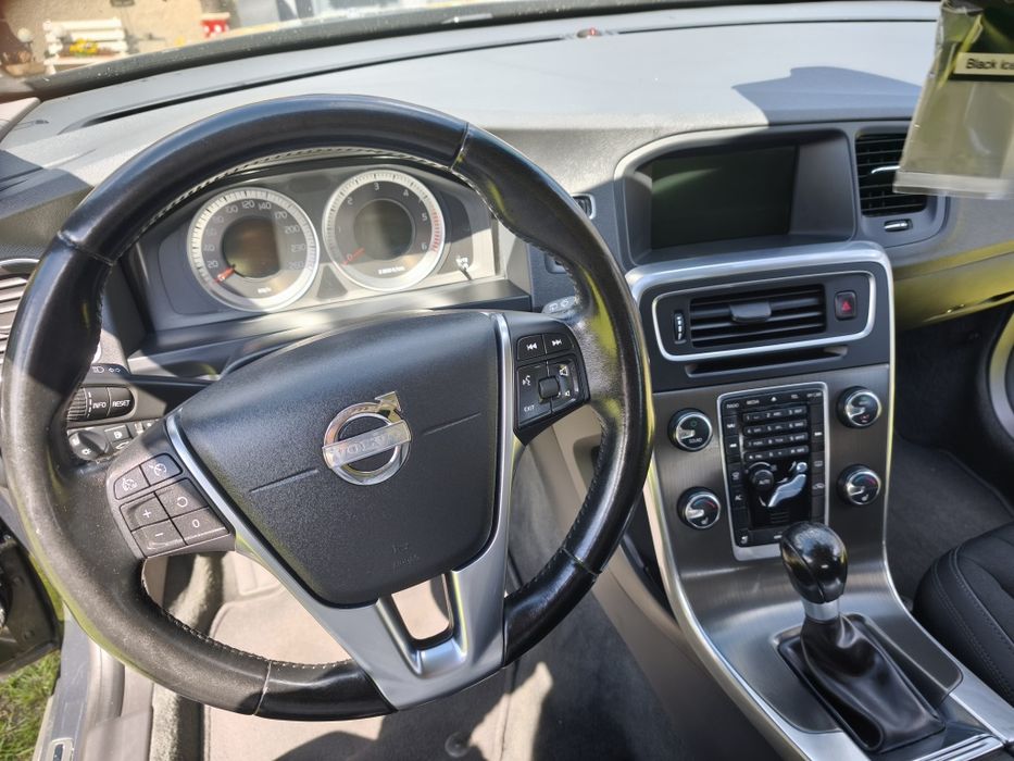 Volvo V60 D3 Momentum z Niemiec do opłat