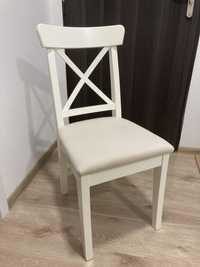 Białe krzesła - używane
