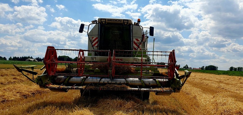 Claas Medion 330 r2006 4x4 Sieczkarnia skladany heder Dominator Umowa