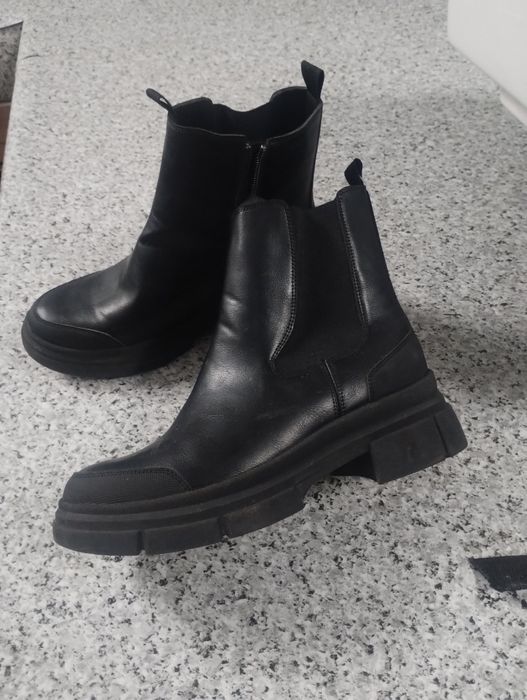 Buty botki nowe rozm 38 platforma