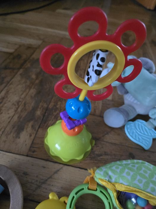 Zestaw zabawek dla niemowlaka