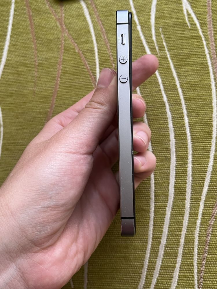 Iphone 5s.