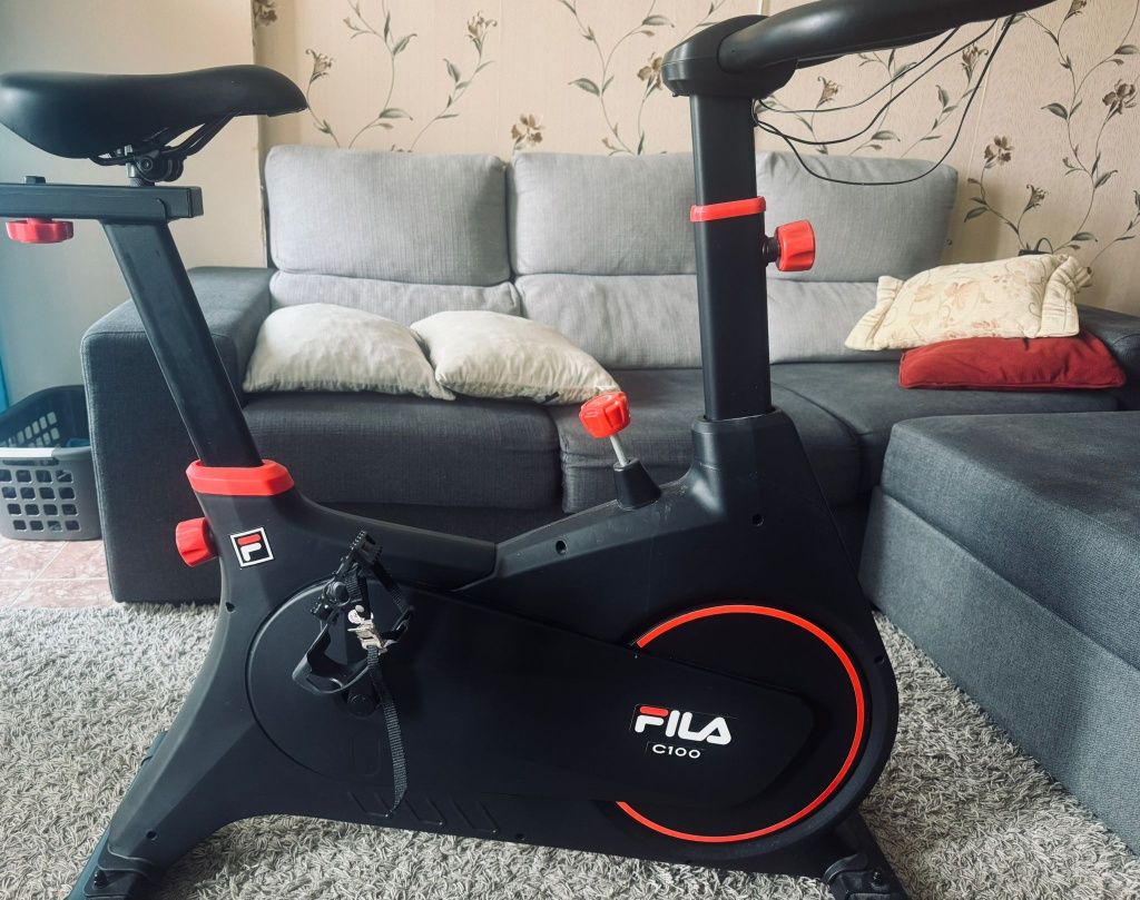 Bicicleta estática Fila C100(negociável mas não dada!)