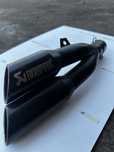 Выхлоп Глушитель двойной akrapovic
