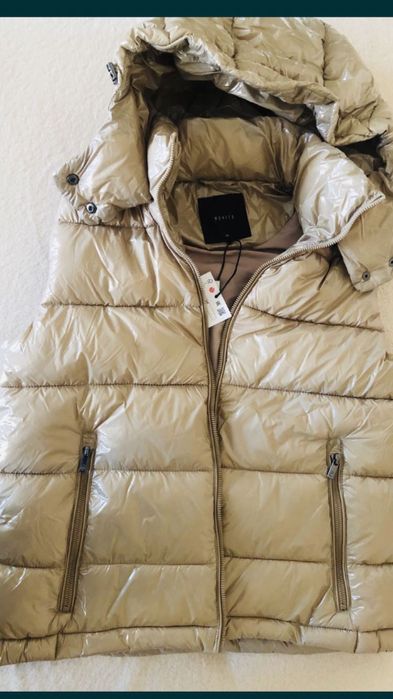 Жилетка  Безрукавка Mohito размер с незамітний дефект