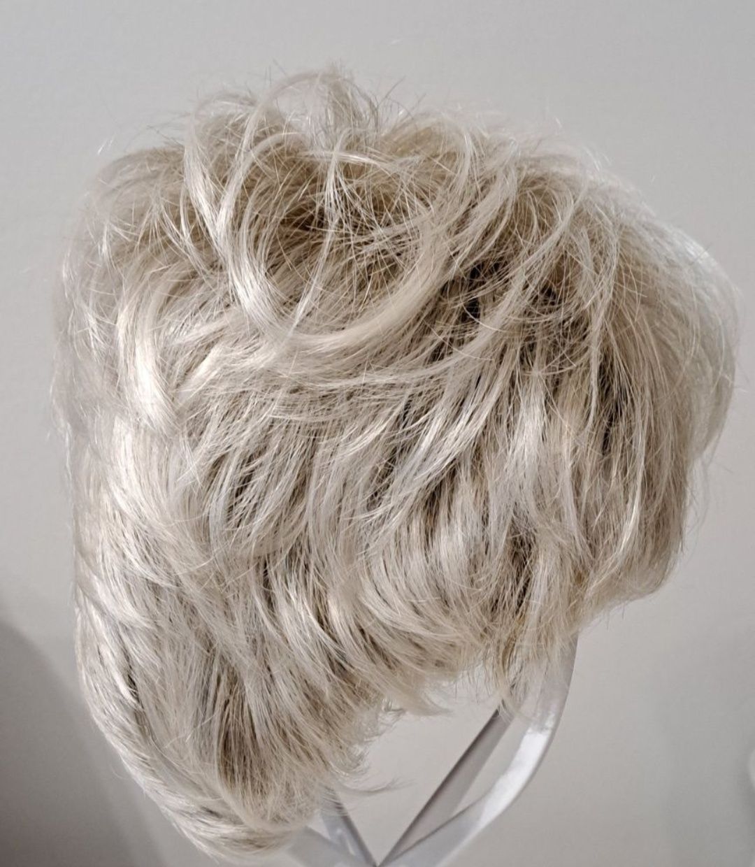 Peruka Gisela Meyer platynowy blond