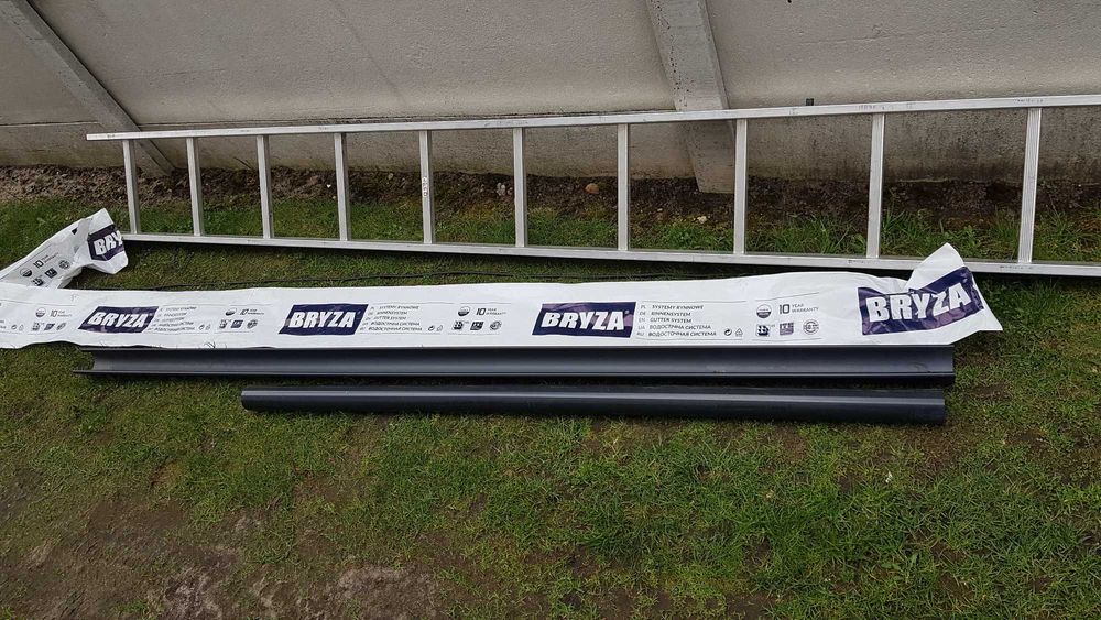 Rynna dachowa / BRYZA PVC system rynnowy 75 / GRAFIT