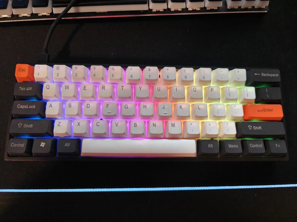 Teclado Mecânico (Barebone+Switches+Key caps)