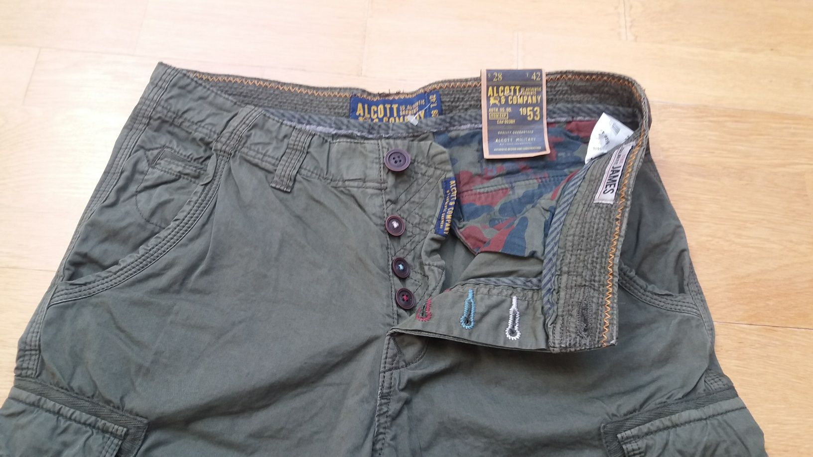 męskie szorty jeans khaki moro marki Alcott roz. 28 nowe z Francji